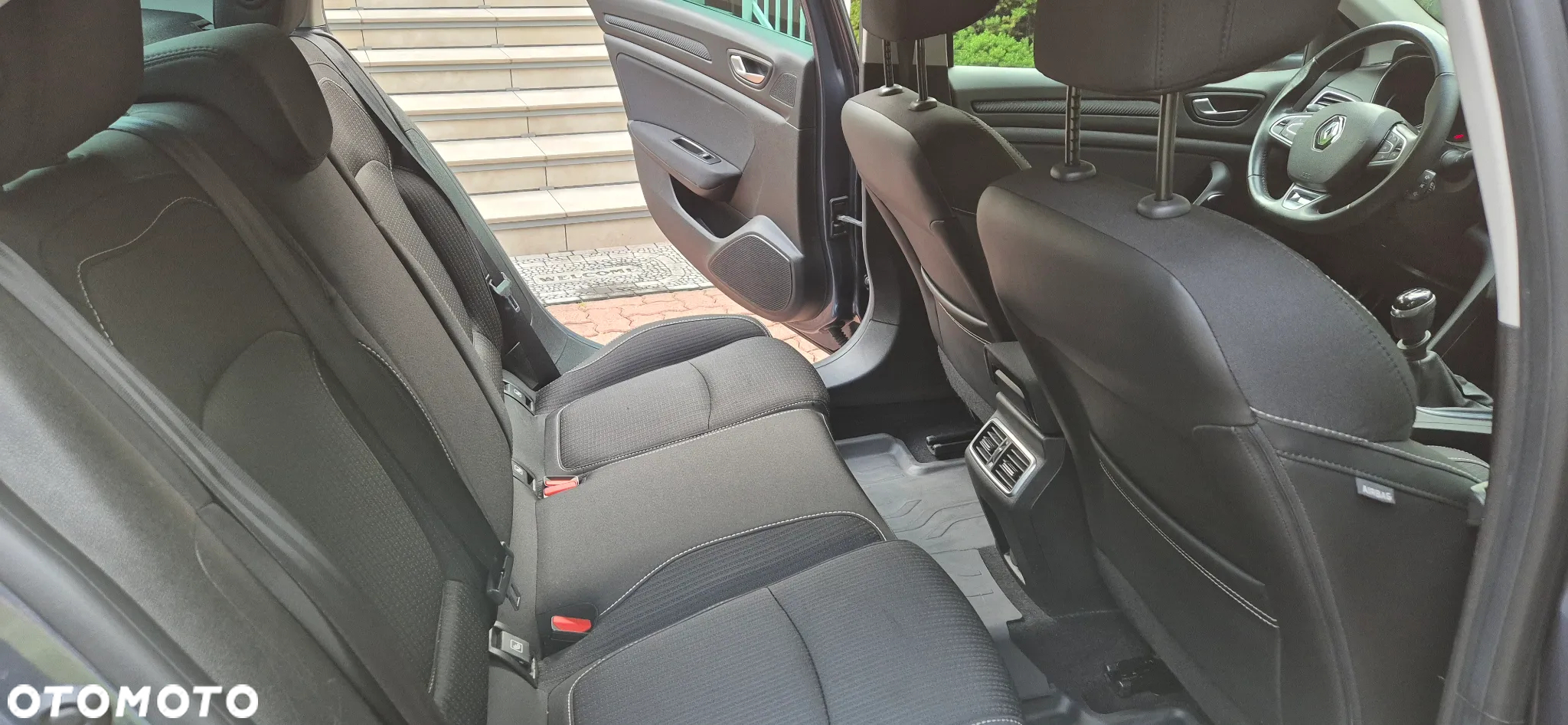 Renault Megane 1.6 SCe Limited - 12