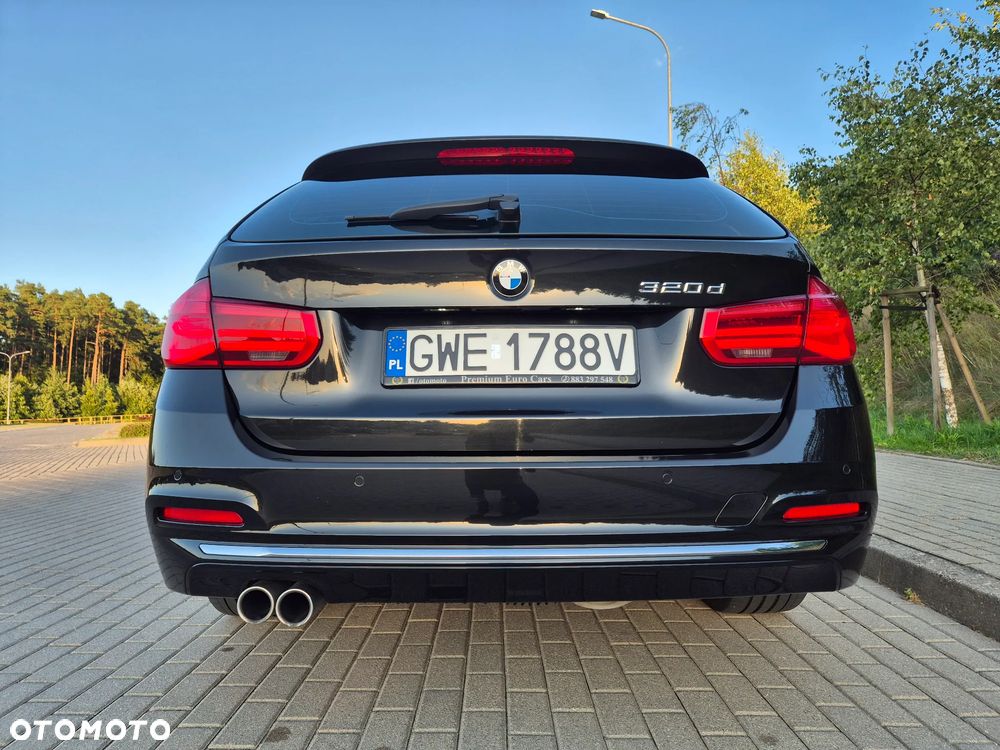 BMW Seria 3 320d Luxury Line - 14