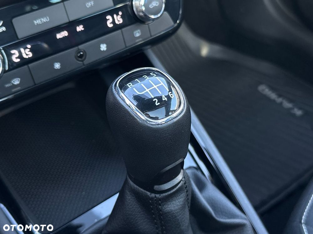 Skoda Kamiq 1.0 TSI Monte Carlo - 24