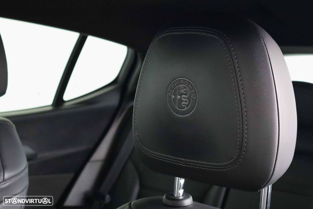 Alfa Romeo Tonale 1.5 Hybrid Sprint - 24