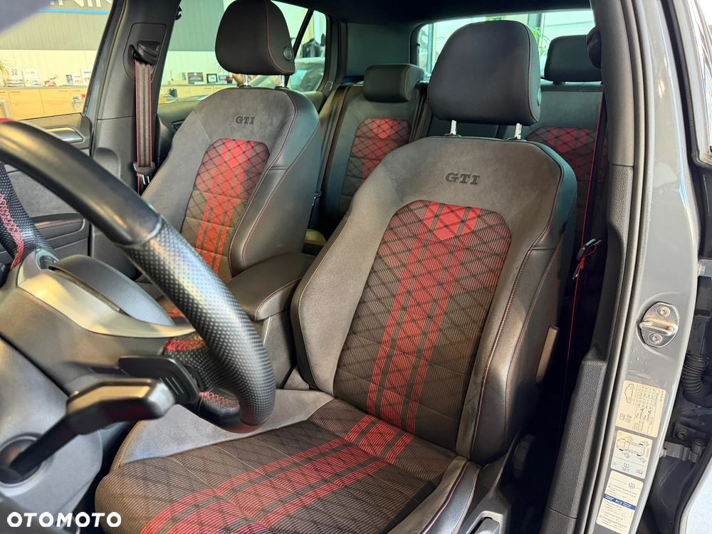 Volkswagen Golf GTI TCR 2.0 TSI OPF DSG - 15