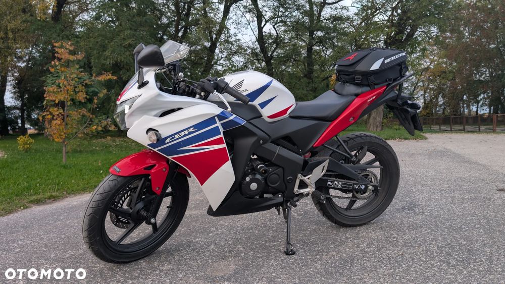 Honda CBR - 17