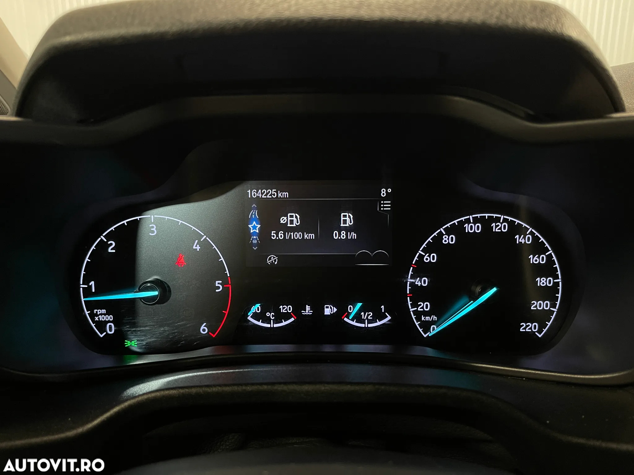 Ford Transit Connect 1.5 EcoBlue 120CP 6MT Kombi L1 Titanium - 19