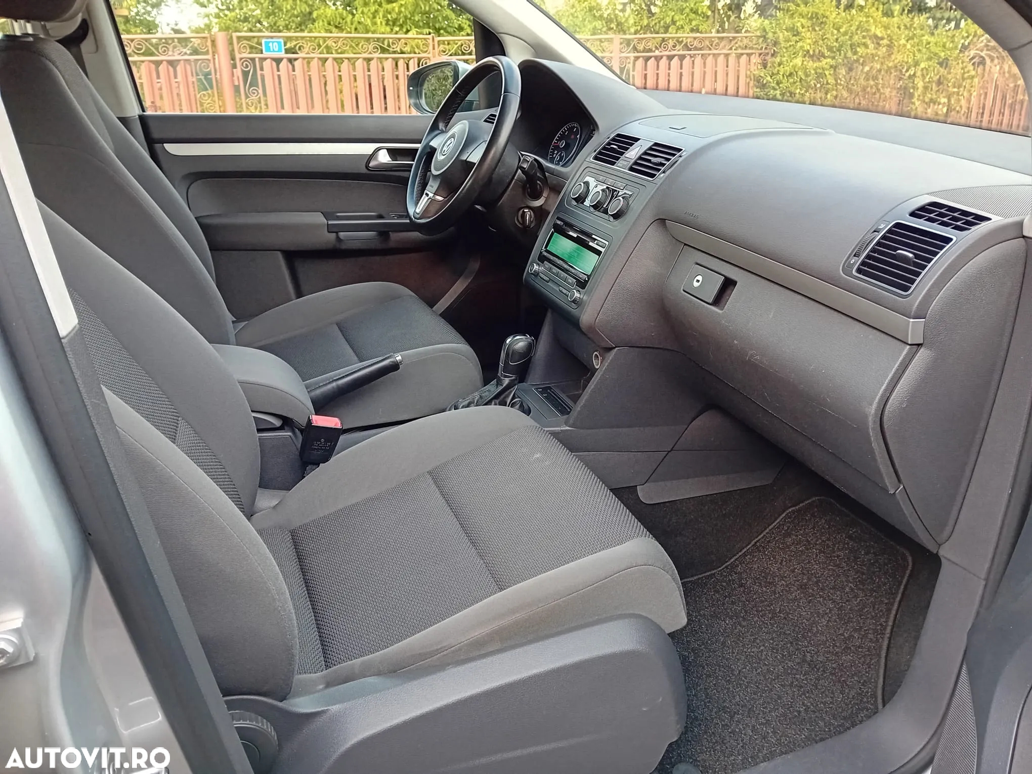 Volkswagen Touran 1.6 TDI DPF BlueMotion Technology DSG Comfortline - 11