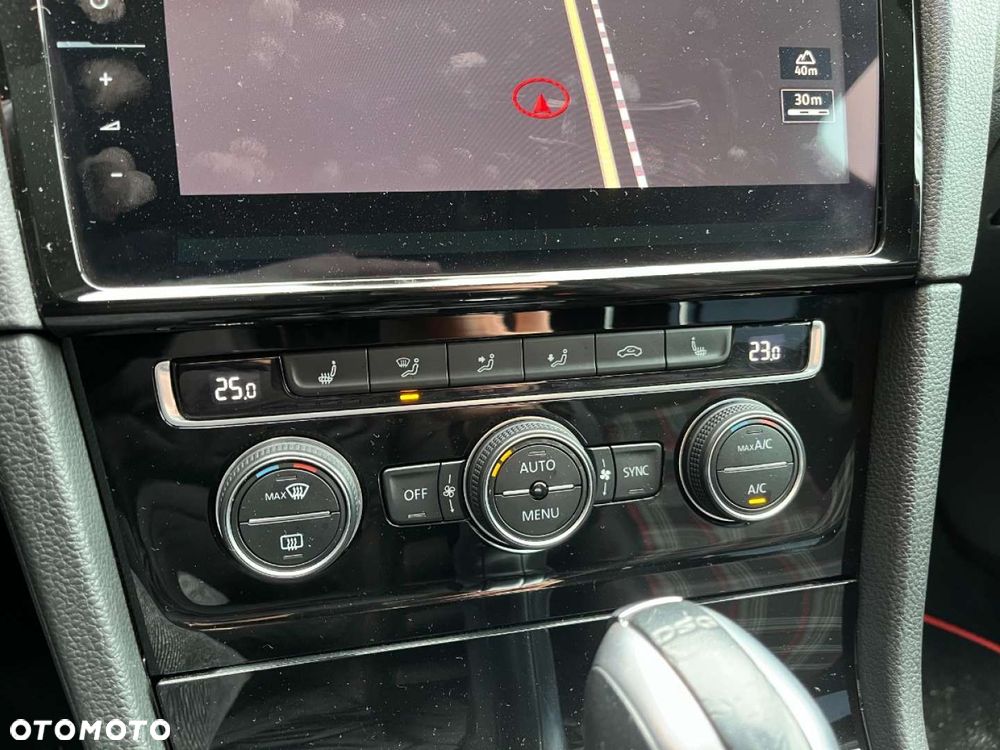 Volkswagen Golf 2.0 TSI GTI DSG - 27