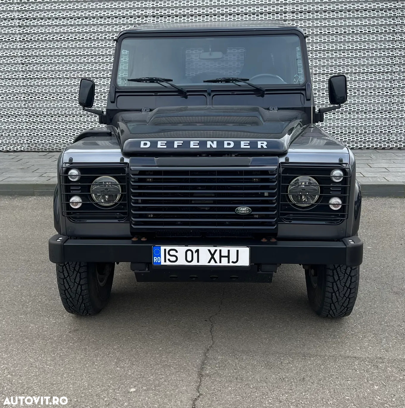 Land Rover Defender 90 2.4TD S/W E - 6