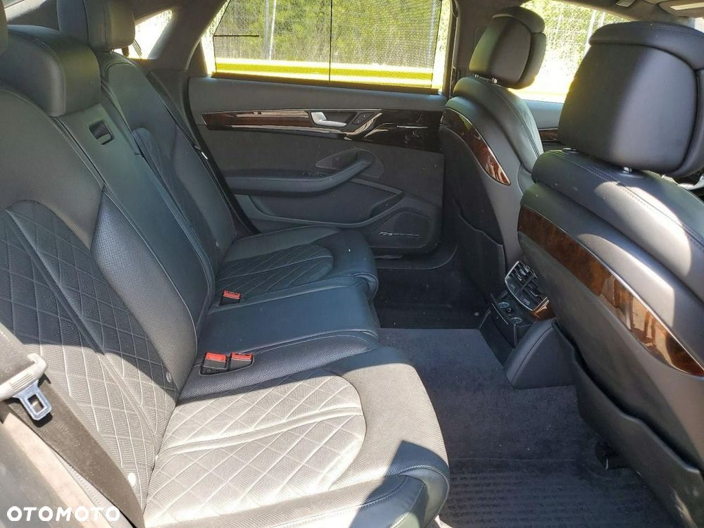Audi A8 4.0 TFSI L Quattro - 10
