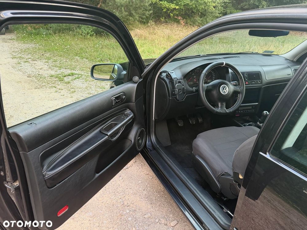Volkswagen Golf 1.6 Comfortline - 6