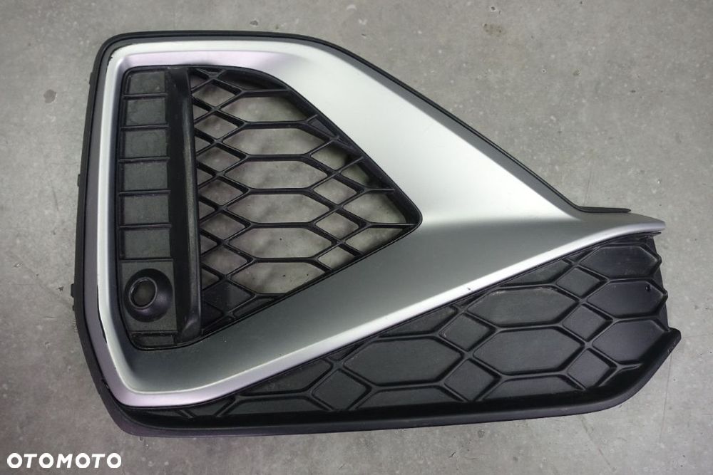 KRATKA ZDERZAKA LEWA AUDI Q2 81A807682Q - 1