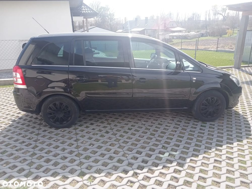 Opel Zafira - 13