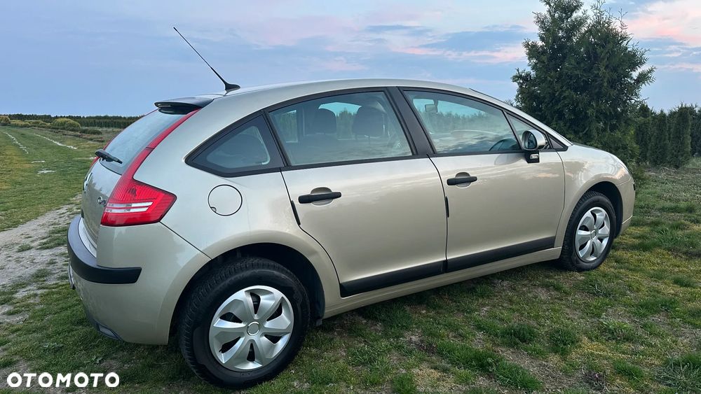 Citroën C4 1.4 16V Style - 33