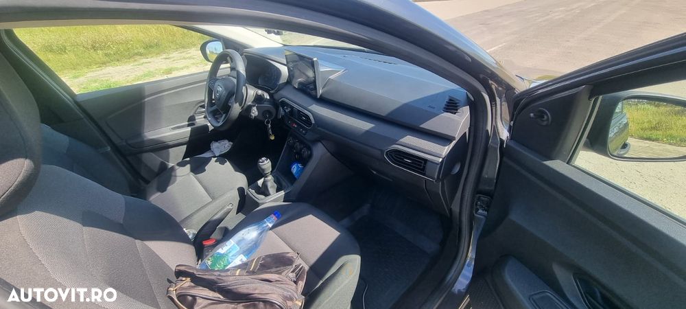 Dacia Logan TCe 90 MT6 Comfort - 26