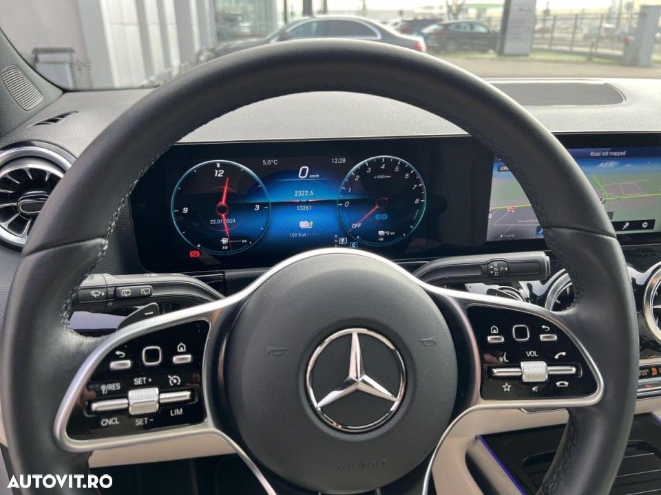Mercedes-Benz GLA - 11