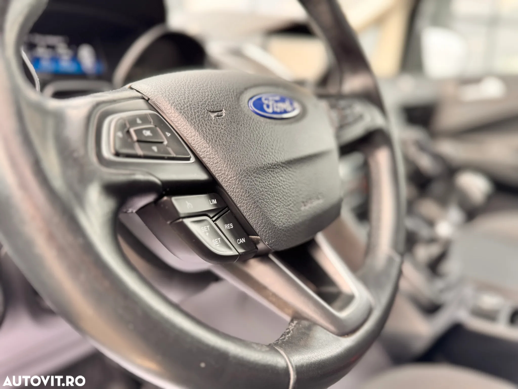 Ford Grand C-Max 1.5 TDCi Titanium - 17