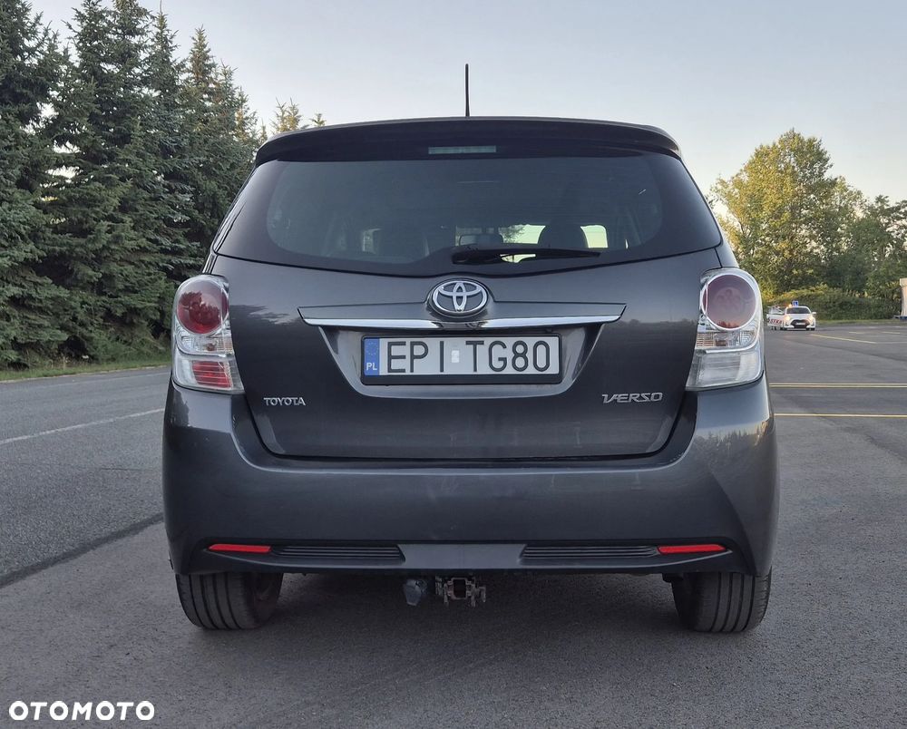 Toyota Verso 1.8 Prestige 7os - 4