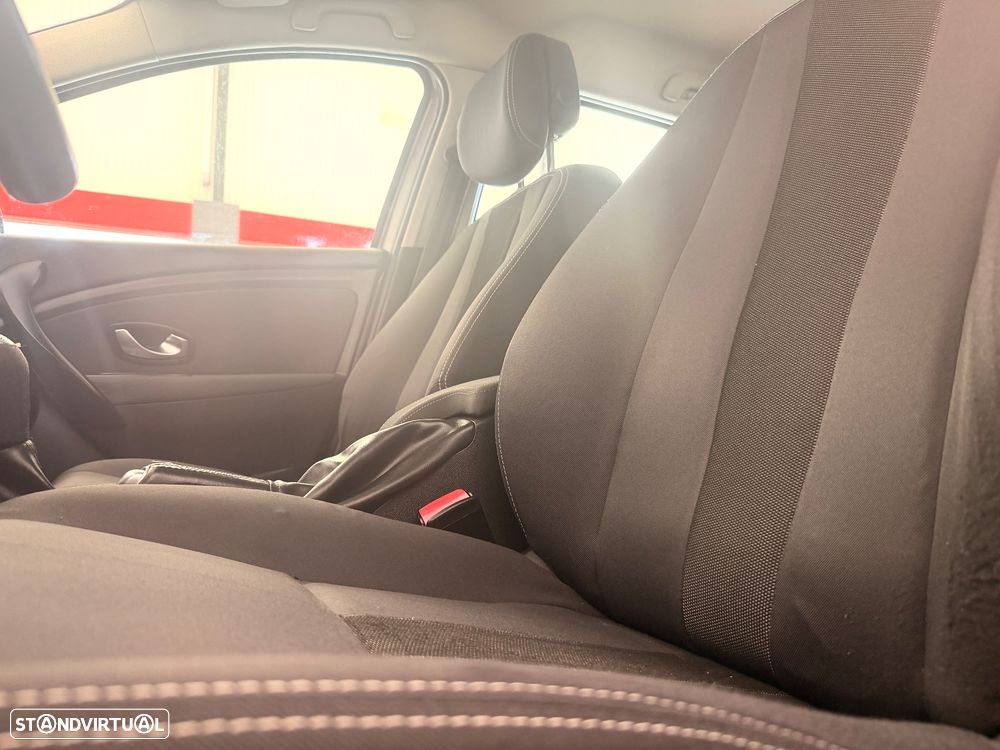 Renault Mégane Sport Tourer 1.5 dCi Confort - 6