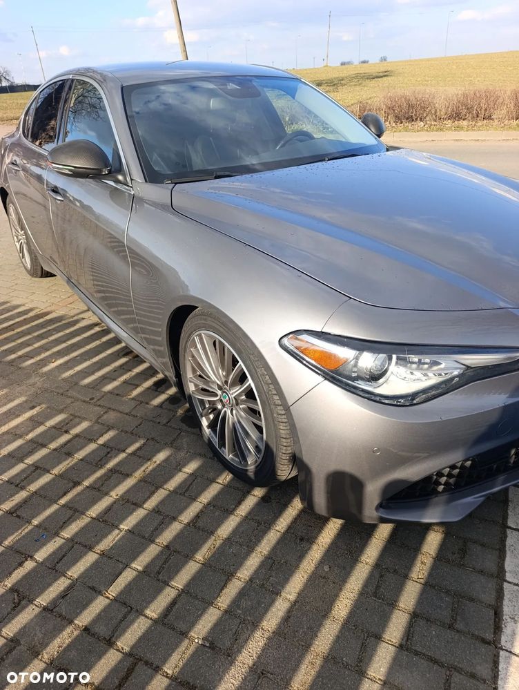 Alfa Romeo Giulia 2.0 Turbo 16V AT8 Veloce - 5