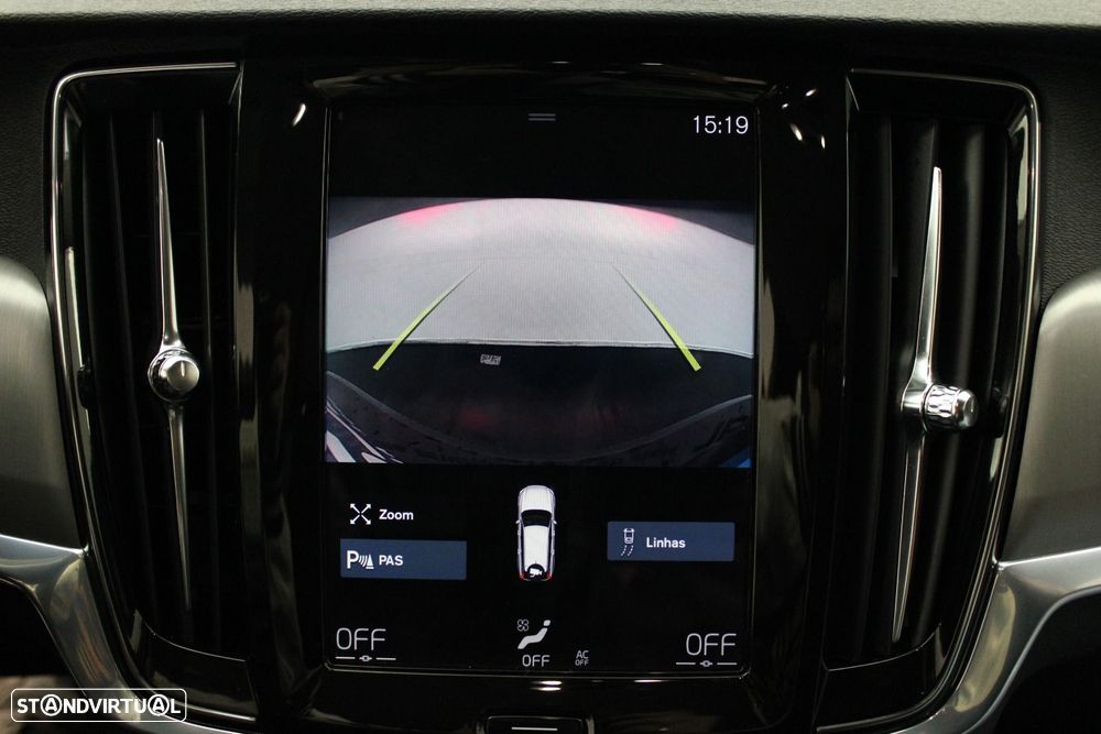 Volvo V90 2.0 T8 Momentum Plus AWD Geartronic - 18