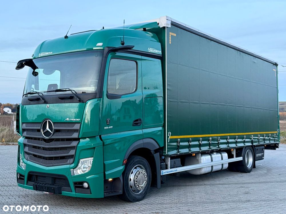 Mercedes-Benz ACTROS 1845 / FIRANKA / 19 EUROPALET / DUŻA KABINA / AUTOMAT / SYPIALKA / WIRTUALNY KOKPIT / 2021 ROK