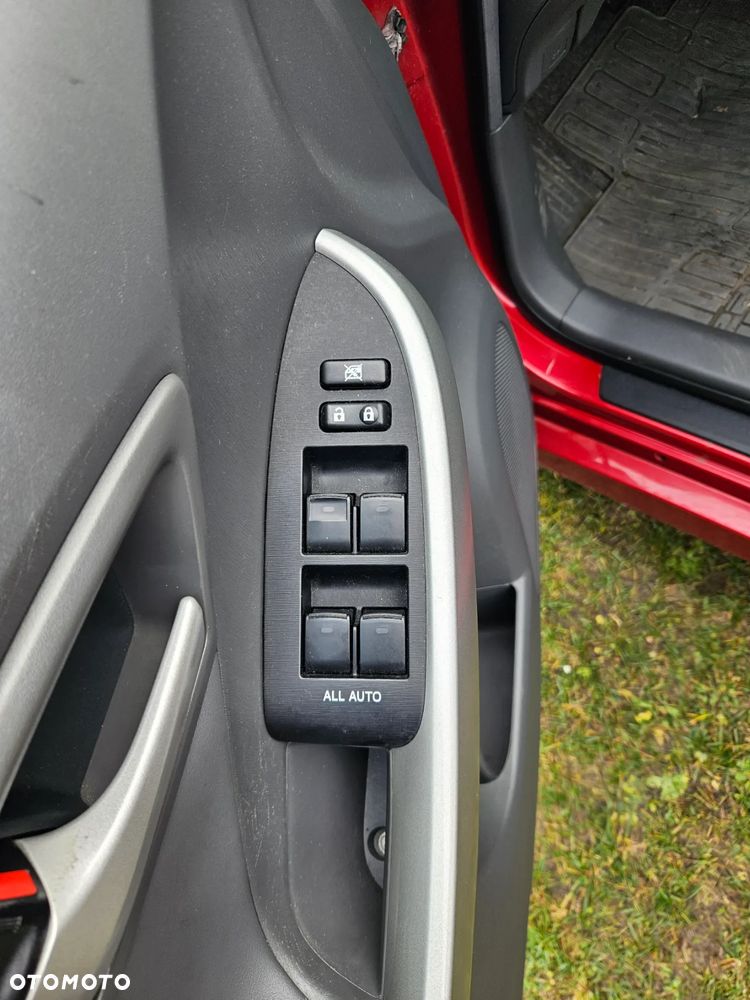 Toyota Prius (Hybrid) Executive - 14