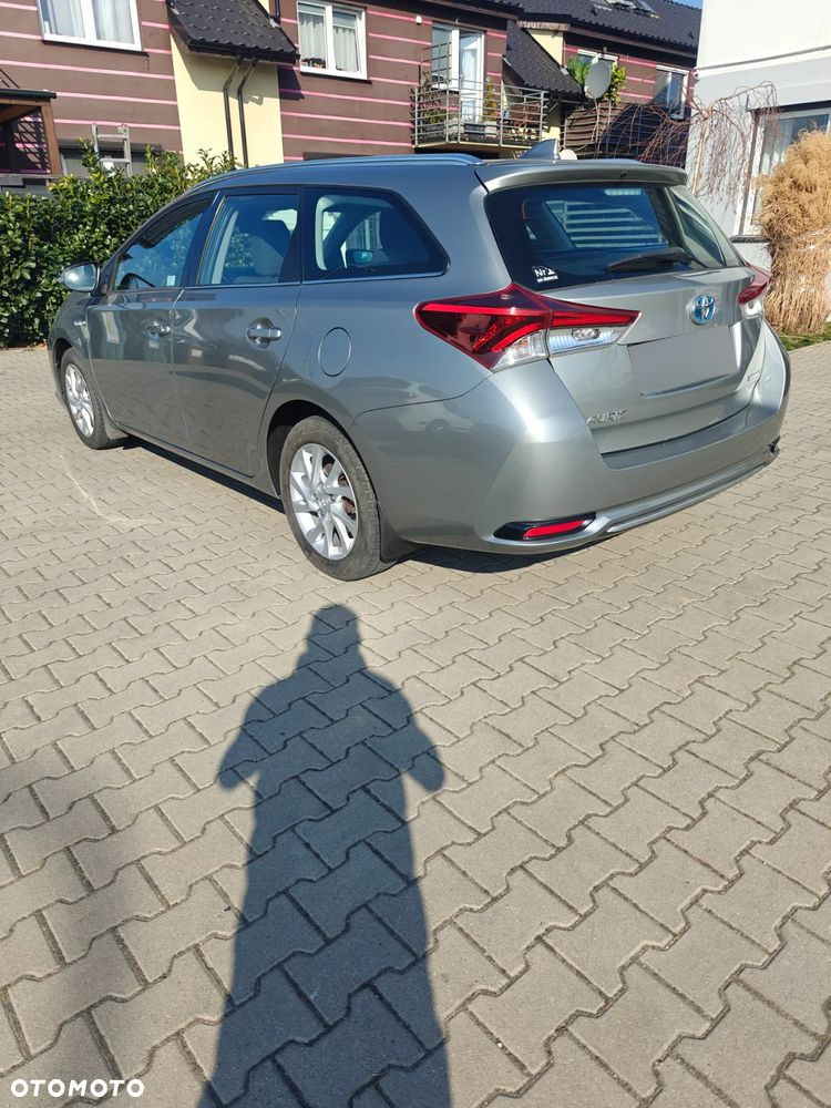 Toyota Auris Hybrid 135 Freestyle - 4