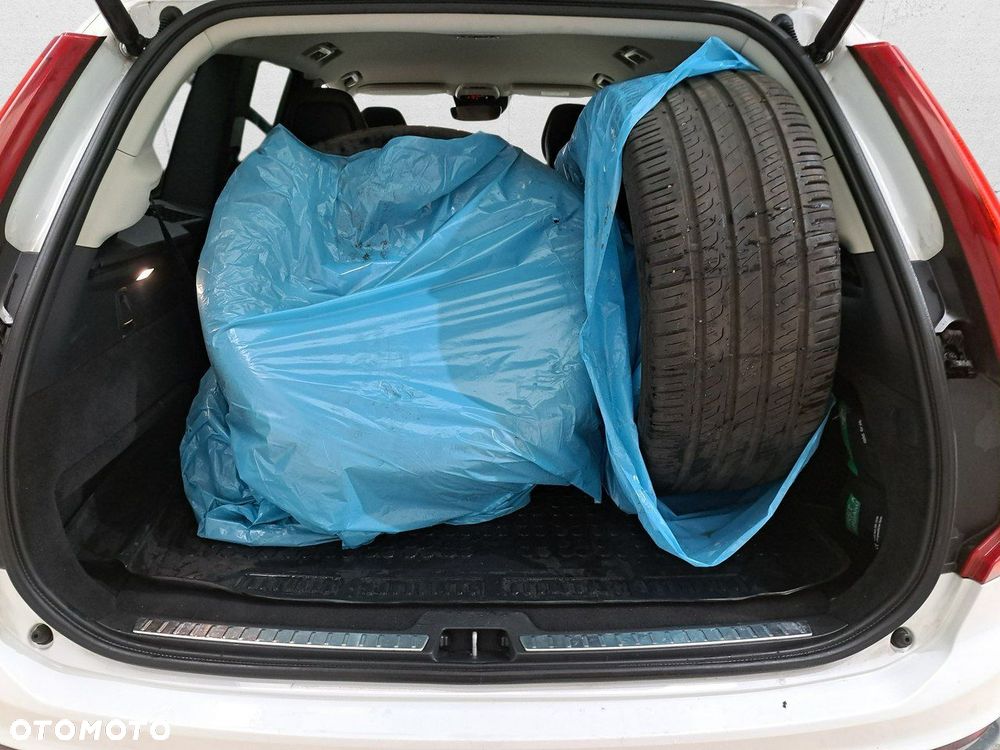 Volvo XC 90 - 13