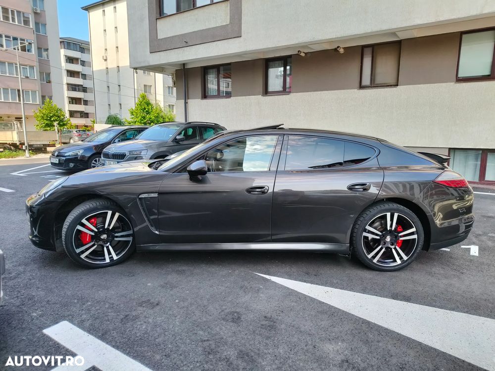 Porsche Panamera Standard - 3