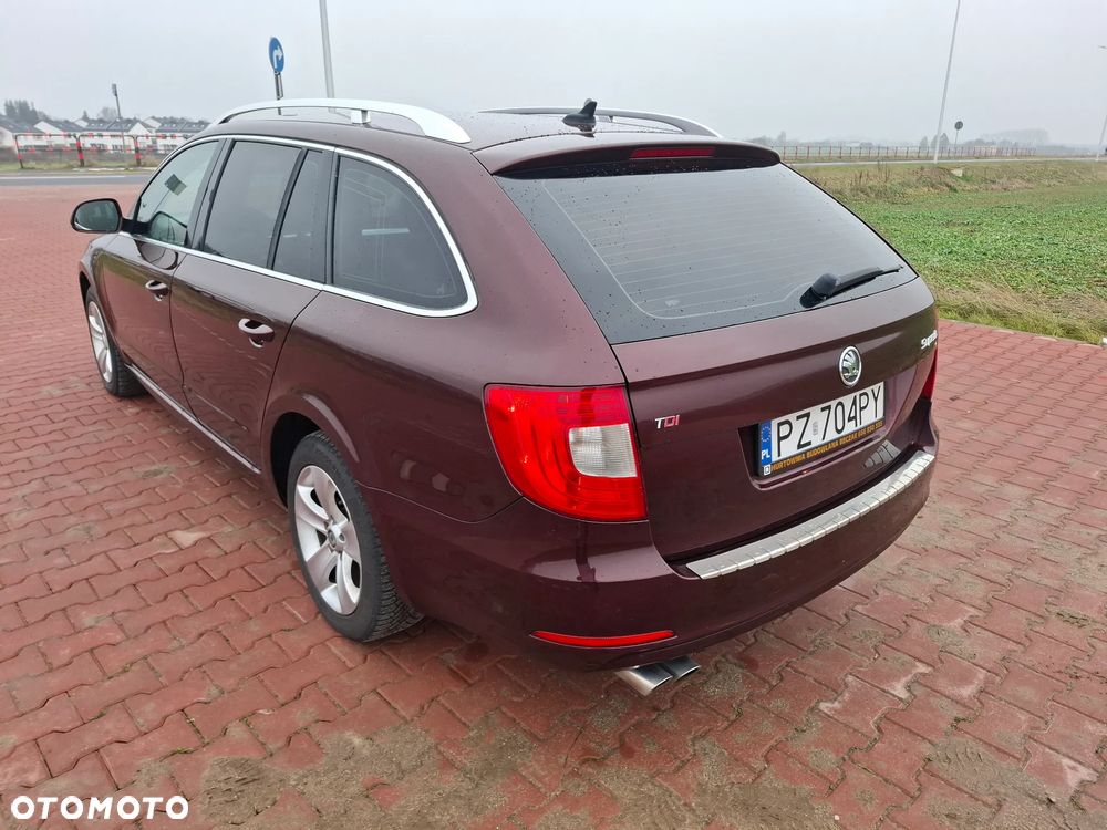 Skoda Superb 2.0 TDI DSG Exclusive - 15