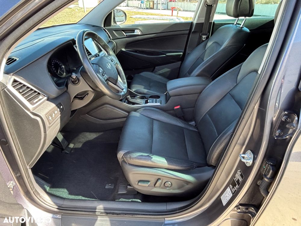 Hyundai Tucson 2.0 CRDI 4WD 6AT Luxury Pack+ - 9