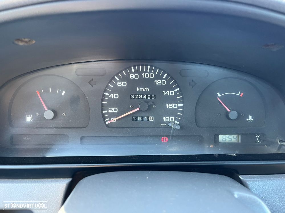 Nissan Pick Up 2.5 D Forest II - 17