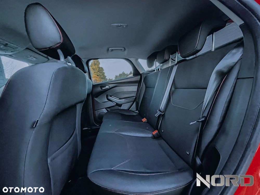 Ford Focus 1.5 EcoBoost Trend Sport ASS - 29