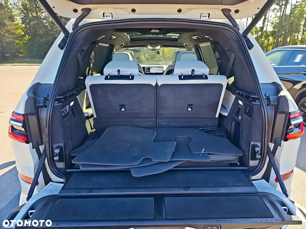 BMW X7 xDrive40i - 14