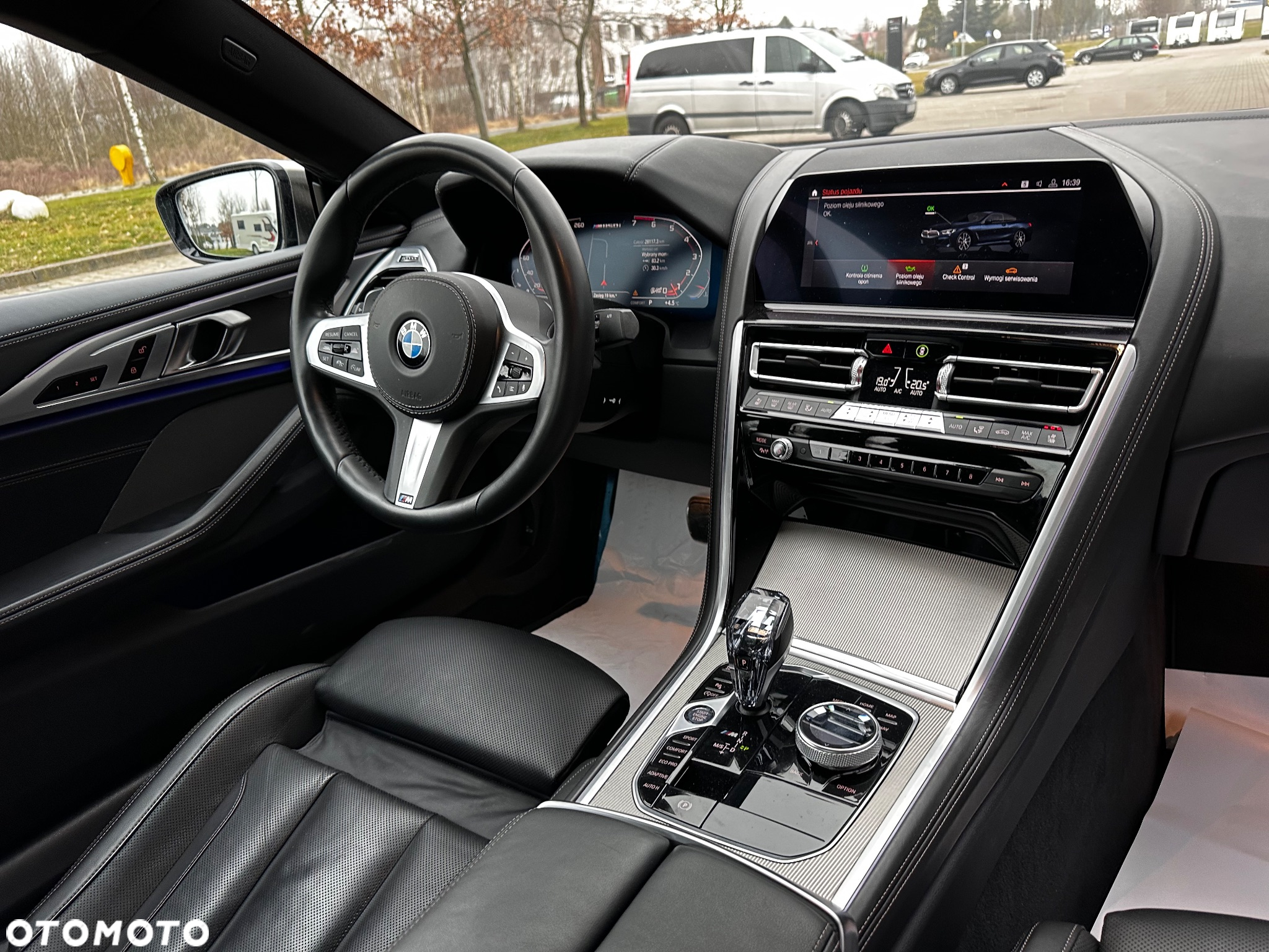BMW Seria 8 M850i xDrive - 12