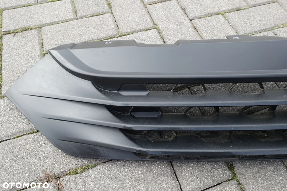 ATRAPA GRILL IVECO DAILY IV 14-19r. - 7