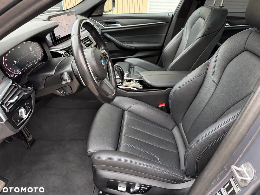 BMW Seria 5 530i xDrive mHEV M Sport sport - 14