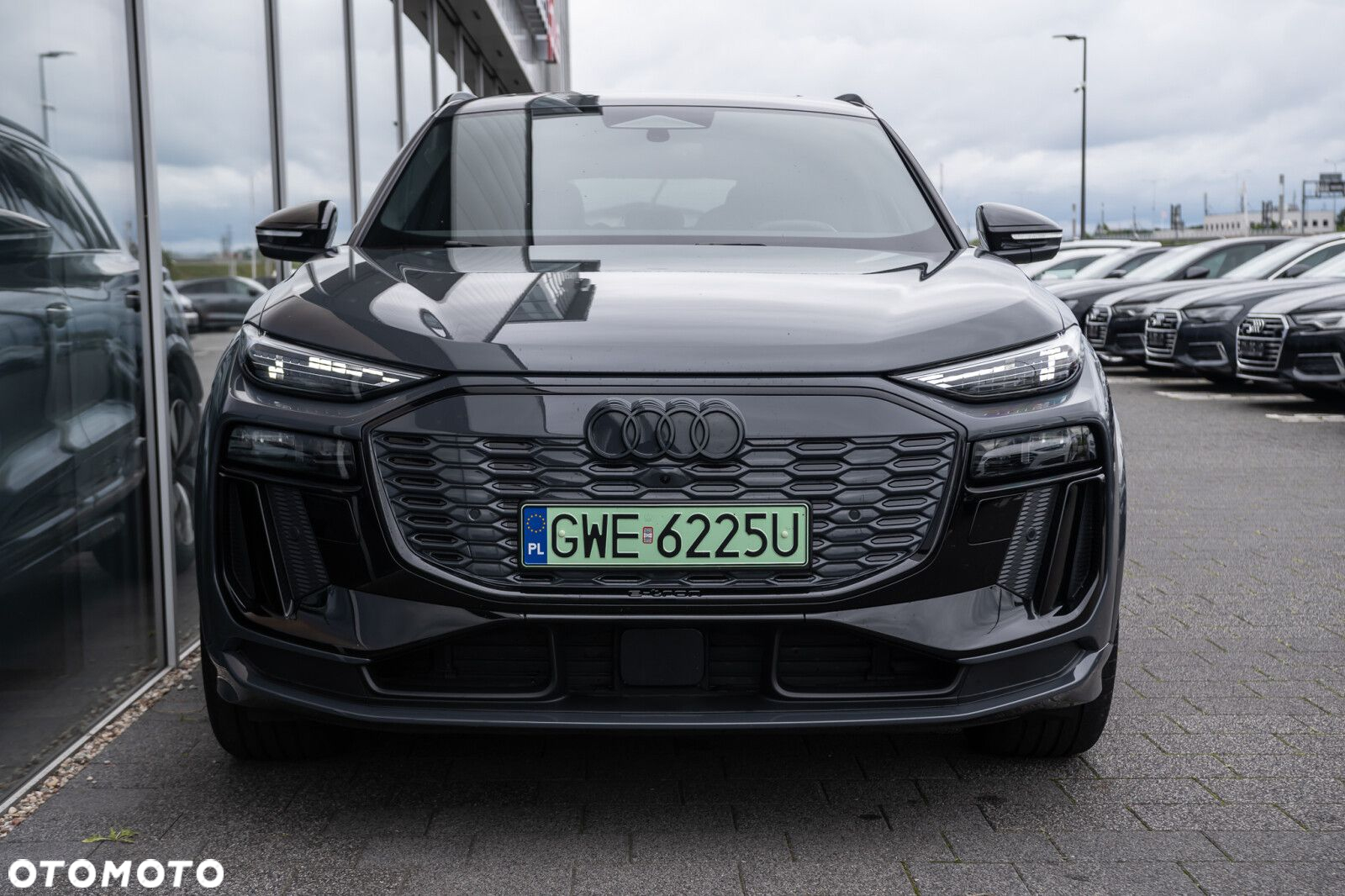 Audi Q6 e-tron - 3