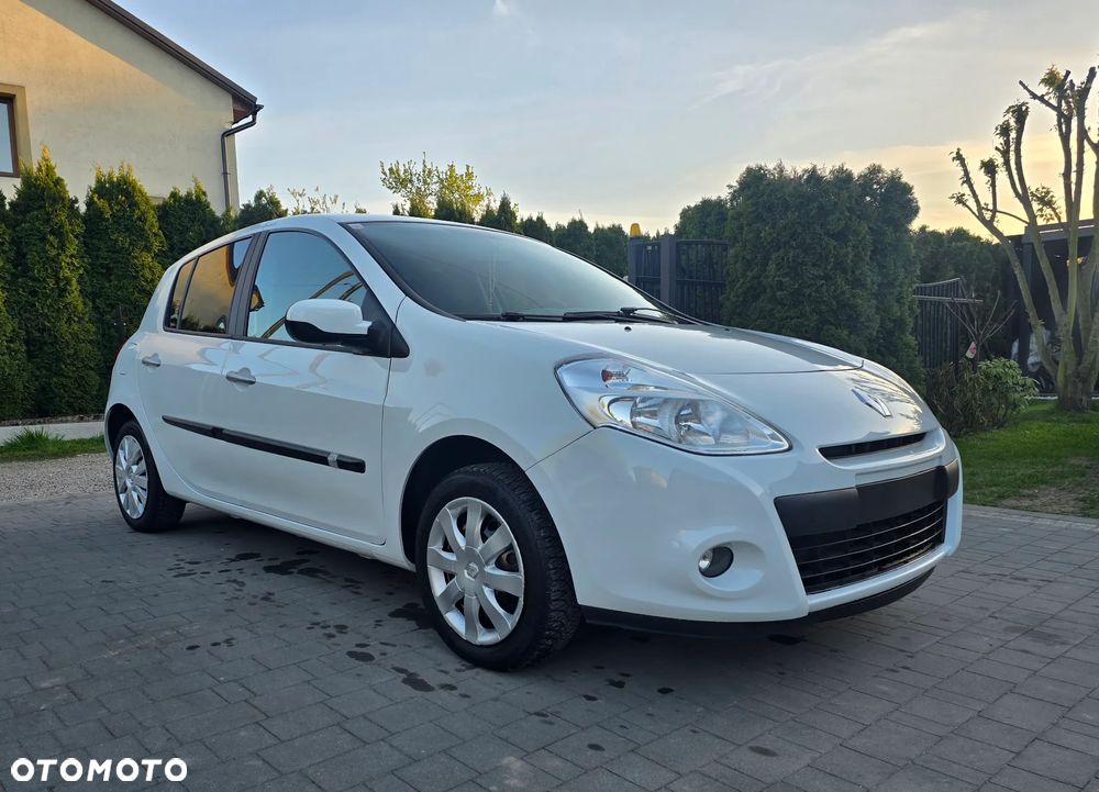 Renault Clio - 2
