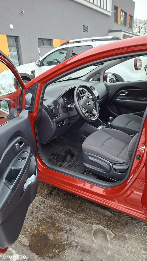 Kia Rio 1.2 Attract - 3
