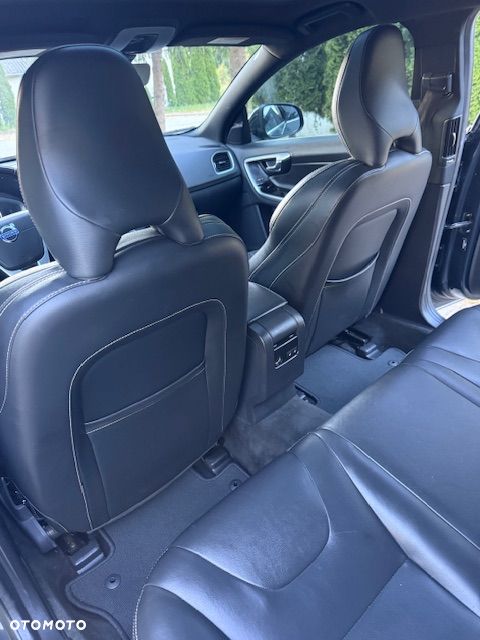 Volvo V60 - 35