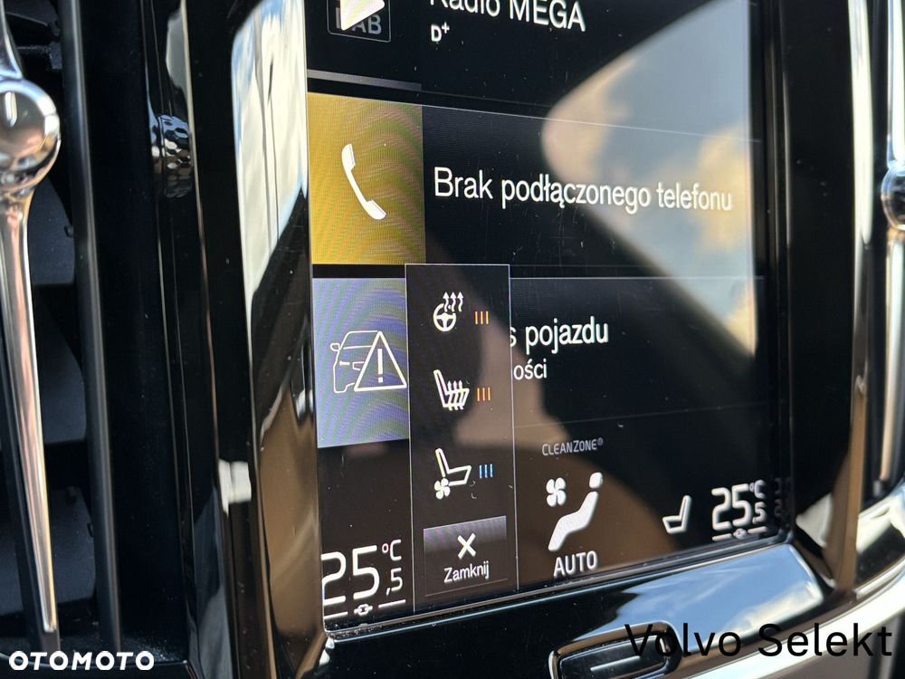 Volvo V90 Cross Country - 20