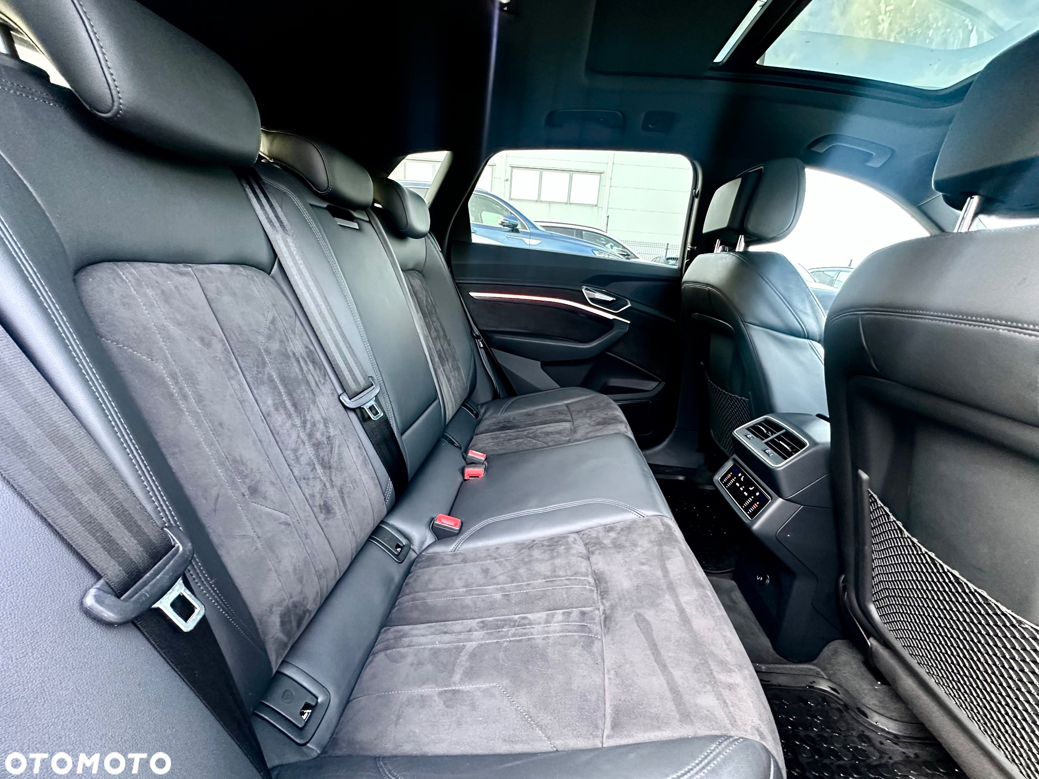 Audi e-tron 55 Quattro S Line - 15