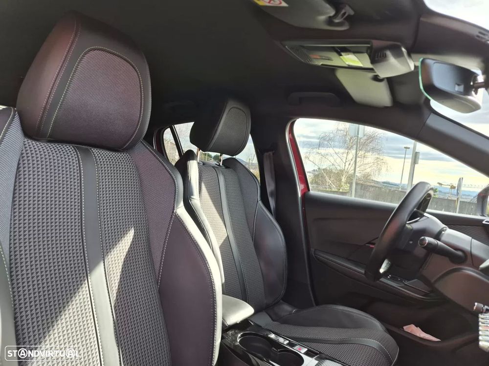 Peugeot e-208 50 kWh GT - 19