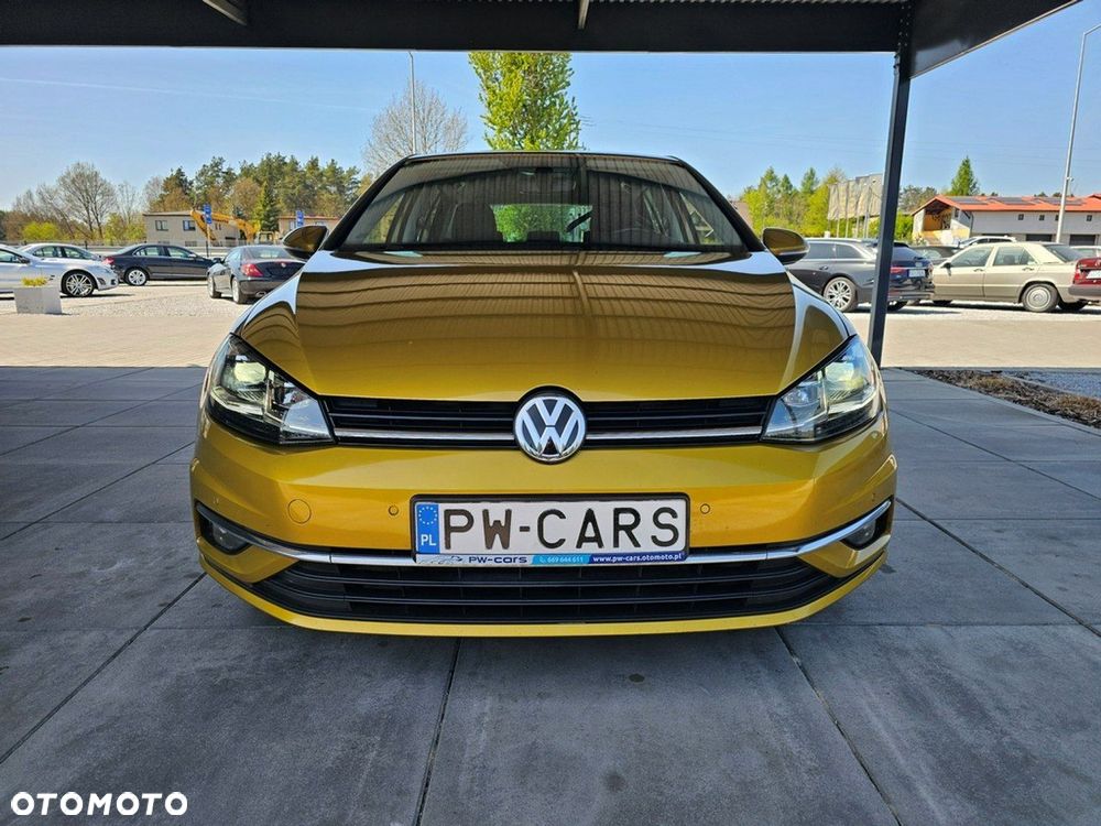 Volkswagen Golf - 5