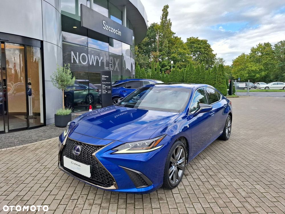 Lexus ES 300h F Sport Edition - 1