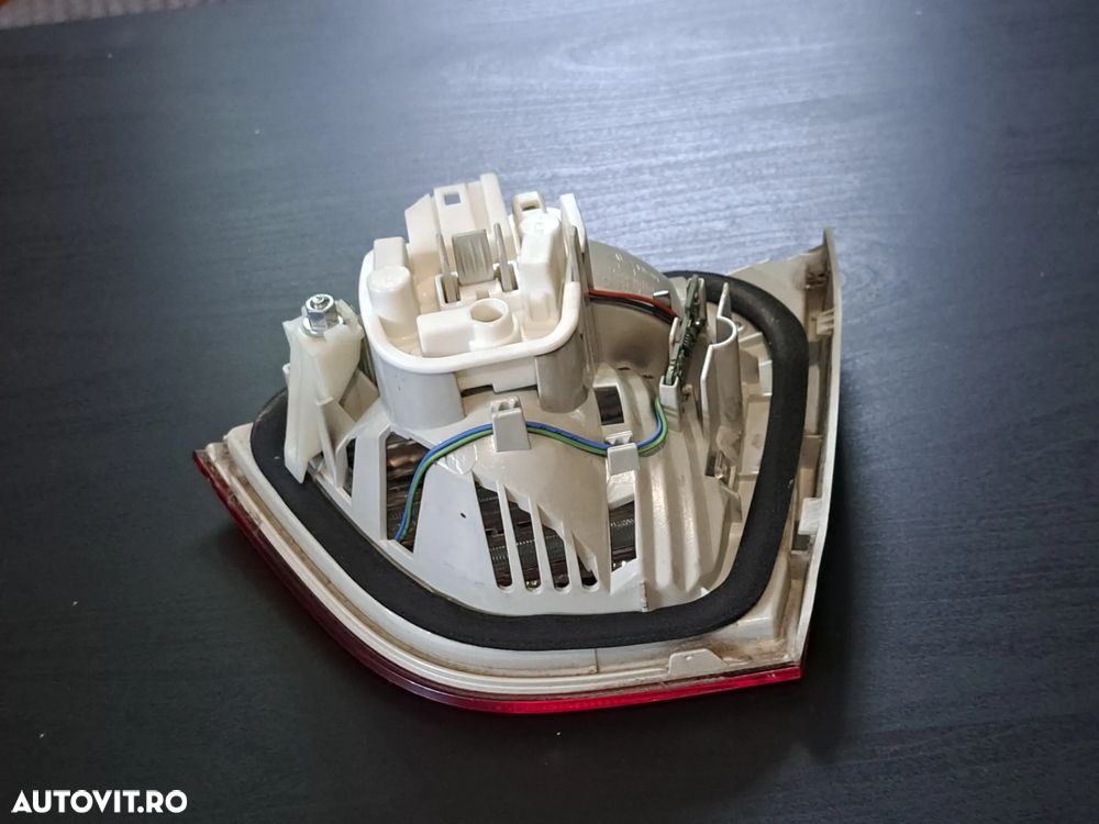 Stop tripla marsarier stanga dreapta haion portbagaj model Facelift Original BMW  E90 LCI - 4