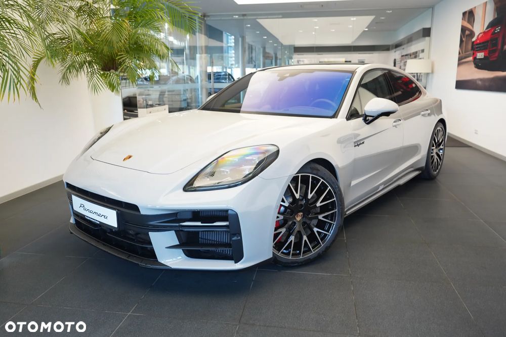 Porsche Panamera - 1