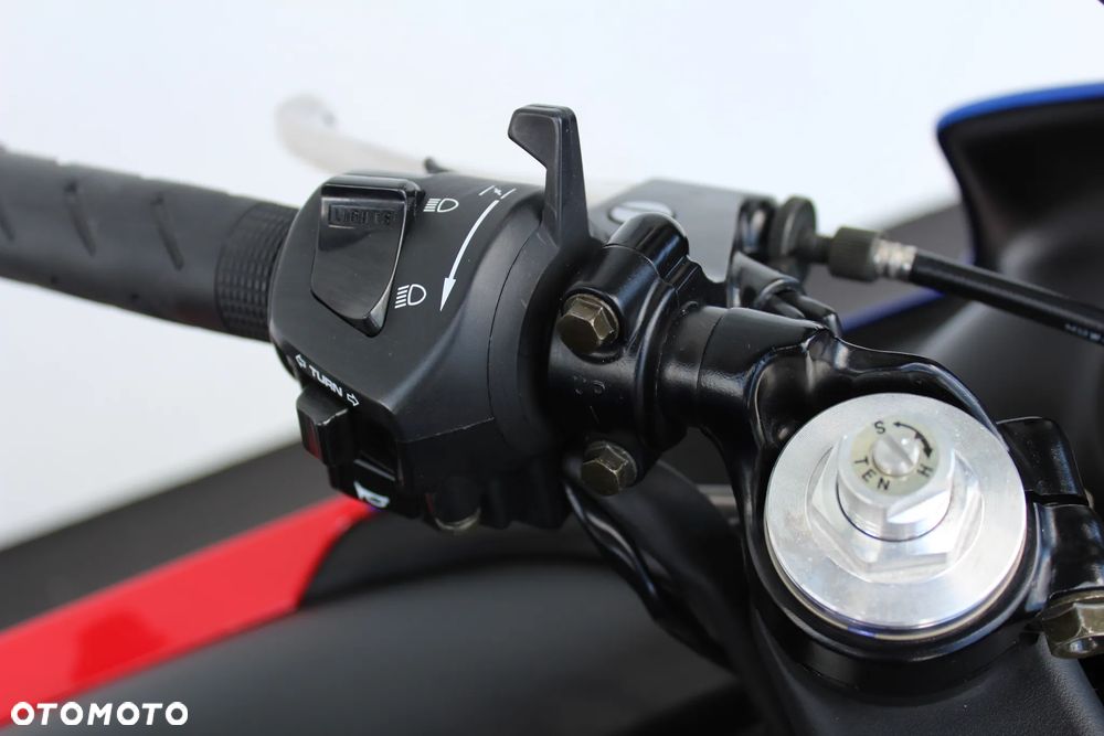 Honda CBR - 32