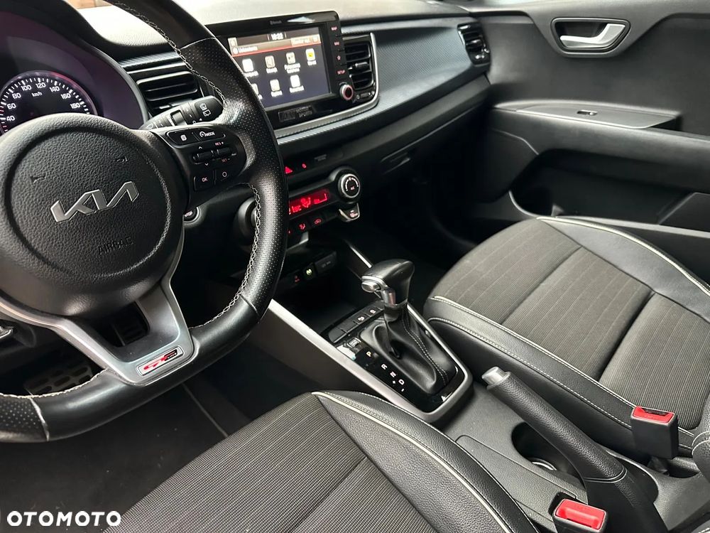 Kia Rio - 16