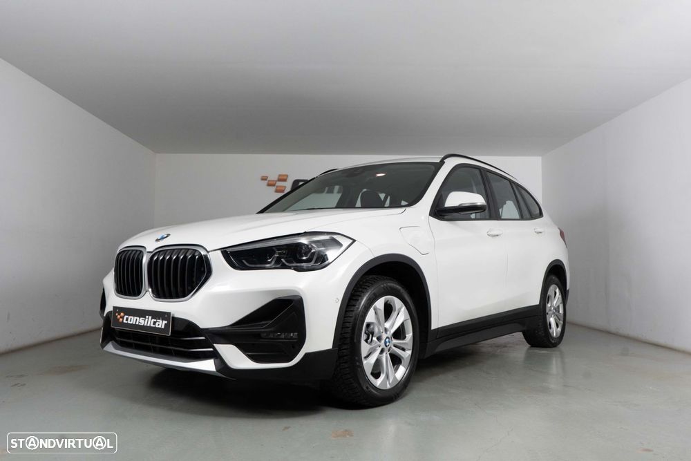 BMW X1 25 e xDrive Corporate Edition - 8