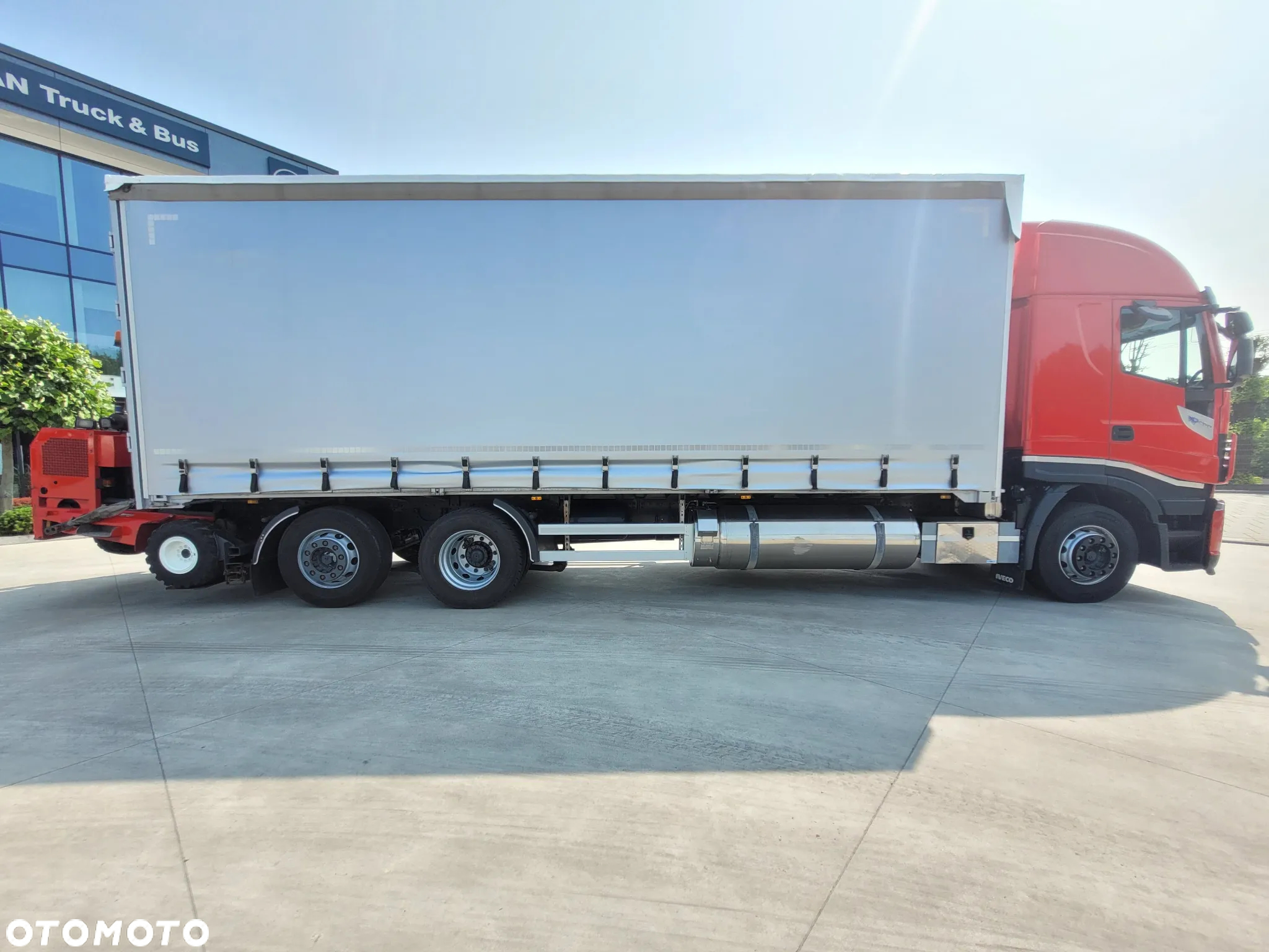 Iveco STRALIS NP 460 LNG / RETARDER / PODNOSZONA OŚ - 2
